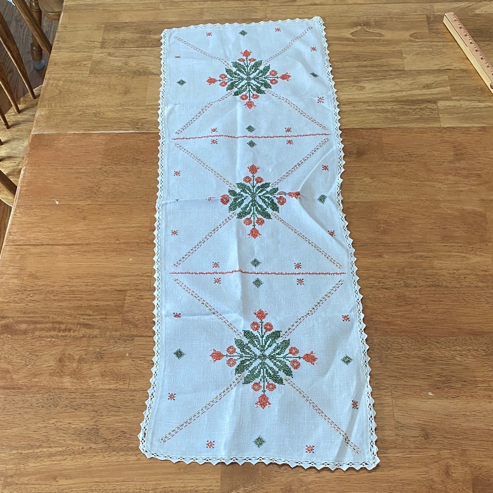 Vintage Cross Stitch Table Runner